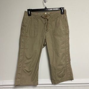 ACG Equipment Khaki Capris women size 6